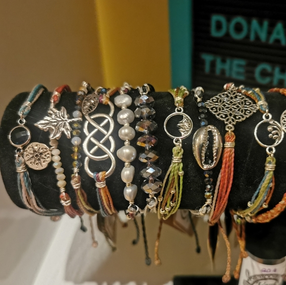 CHARITY - Brazilian Wax Bracelets - Picture 5 of 16